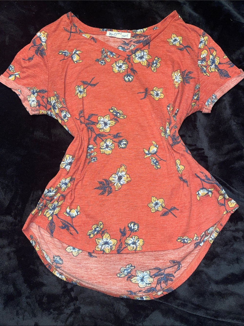 Orange Floral V-Neck Short Sleeve 🔝 curved hem